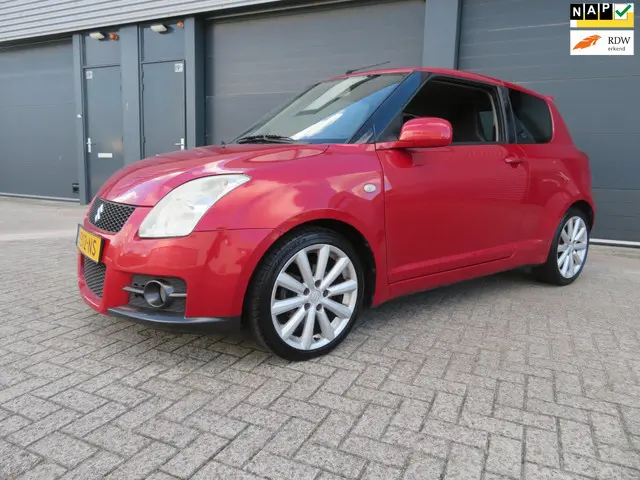 Suzuki Swift 1.6 Sport 151022 km nap 2007 Benzine