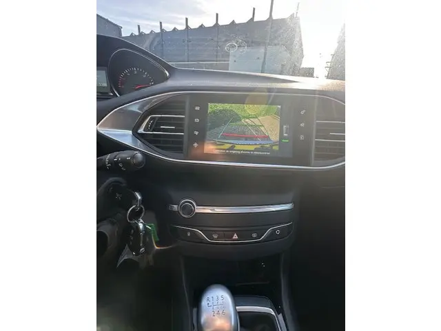 Peugeot 308 1.6 BlueHDi Blue Lease Executive 2016 Diesel 4