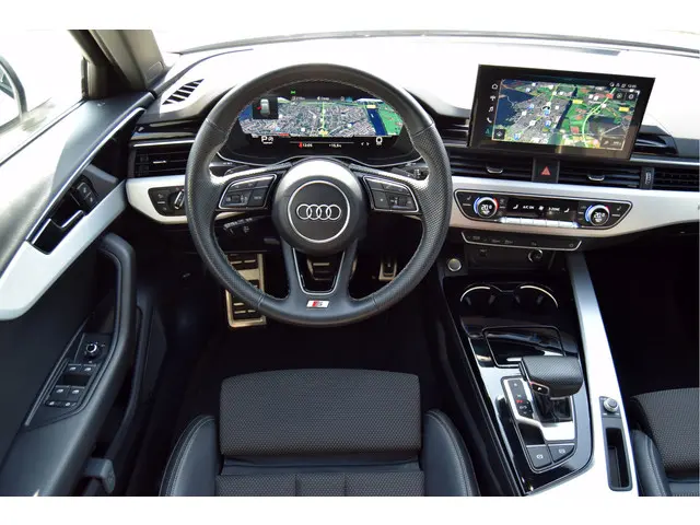 Audi A4 Avant 40 TFSI quattro S edition 2022 Benzine 13