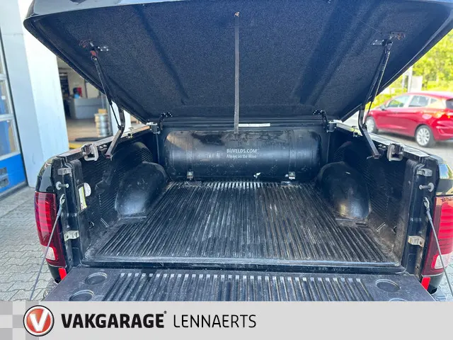 Dodge Ram 1500 5.7 V8 Crew Cab 6'4 2015 LPG/Gas 24