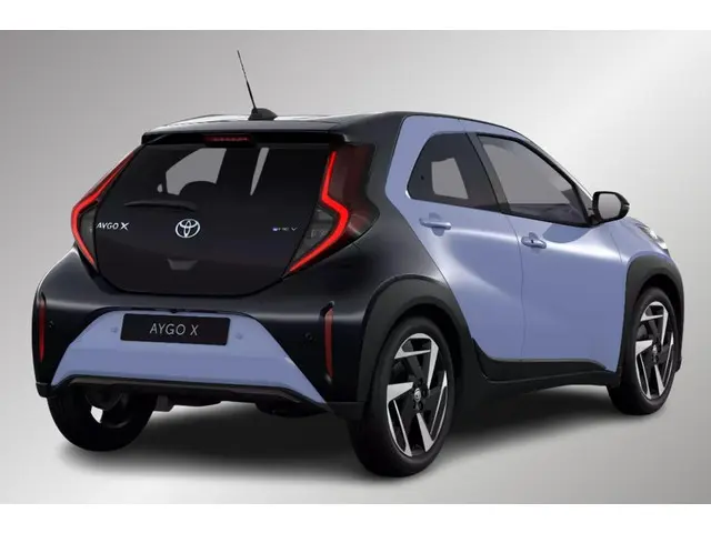 Toyota Aygo X Hybrid 115 envy, 2026 Hybride Benzine 2