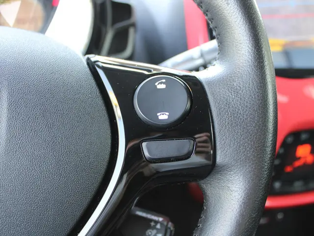 Citroën C1 1.2 PureTech Shine 2015 Benzine 19