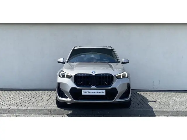 BMW X1 xDrive25e 2025 Hybride Benzine 21