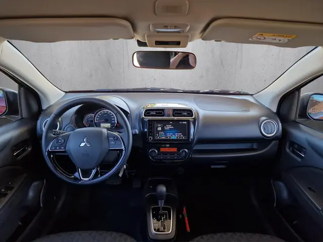 Mitsubishi Space Star 1.2 Dynamic 2024 Benzine 11