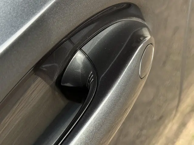 BMW 3 Serie Touring 330e xDrive 2022 Hybride Benzine 16