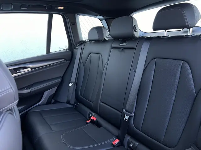 BMW X3 xDrive30e 2024 Hybride Benzine 5