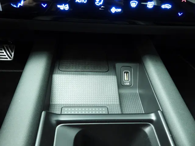 Hyundai IONIQ 6 Connect 77.4 kWh 2025 Elektrisch 27