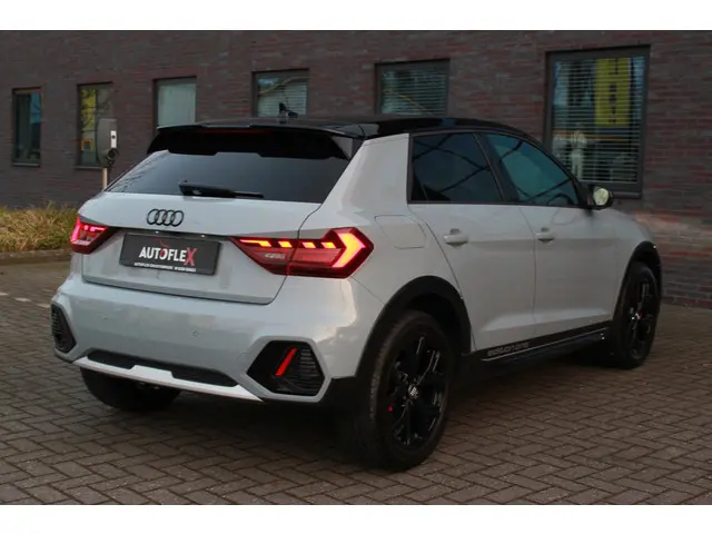 Audi A1 CITYCARVER 30 TFSI epic 2020 Benzine 15