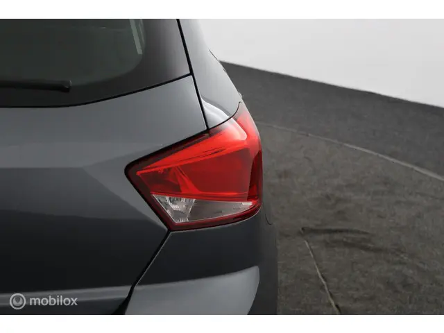 SEAT Ibiza 1.0 TSI FR Business Intense 2017 Benzine 10