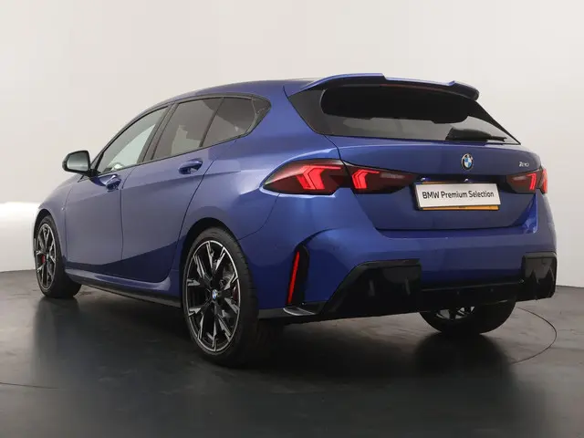 BMW 1 Serie 120 2025 Benzine 10