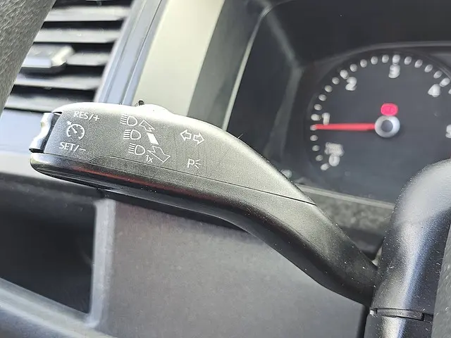 Volkswagen Transporter 2.0 TDI 2017 Diesel 11