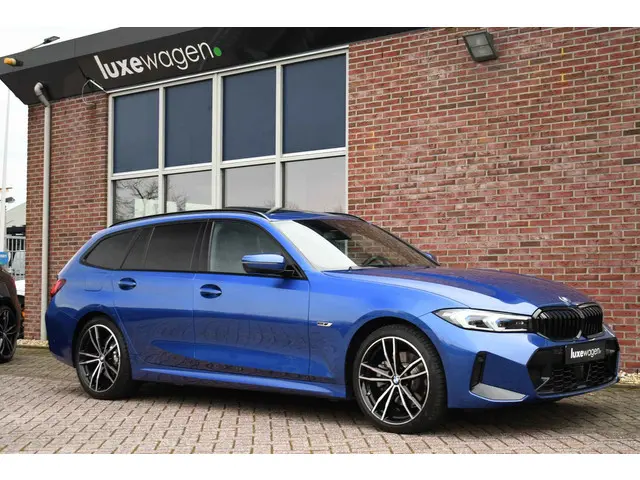 BMW 3 Serie Touring 330e M-Sport 2022 Hybride Benzine 5