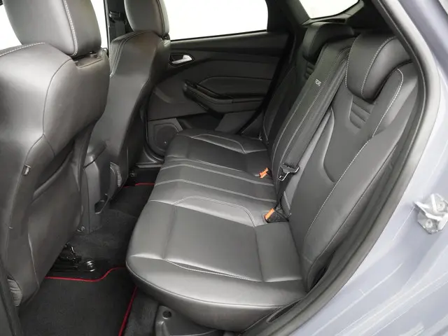 Ford Focus 2.0 ST 2017 Benzine 10