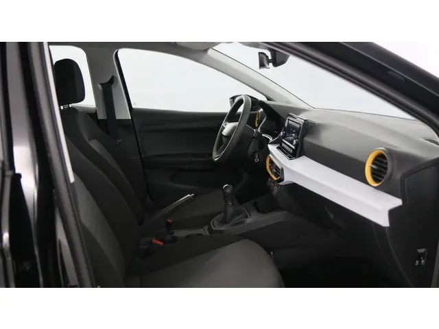 SEAT Ibiza 1.0 MPI 80pk Reference 2024 Benzine 17