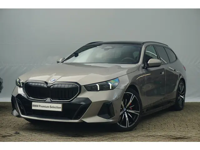 BMW 5 Serie Touring 530e 2025 Hybride Benzine 28