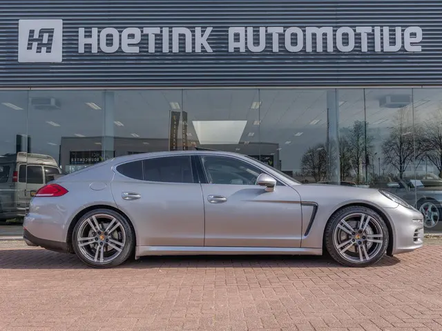 Porsche Panamera 3.0 4S 2015 Benzine 9