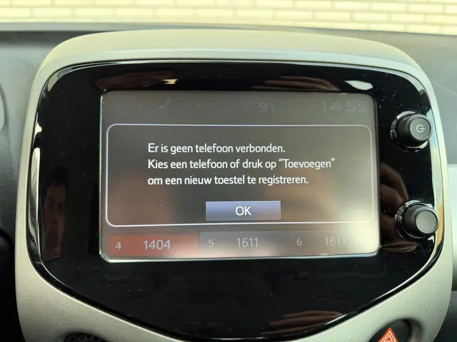 Toyota Aygo 1.0 x-sport, Camera, LMV, Airco 2017 Benzine 14