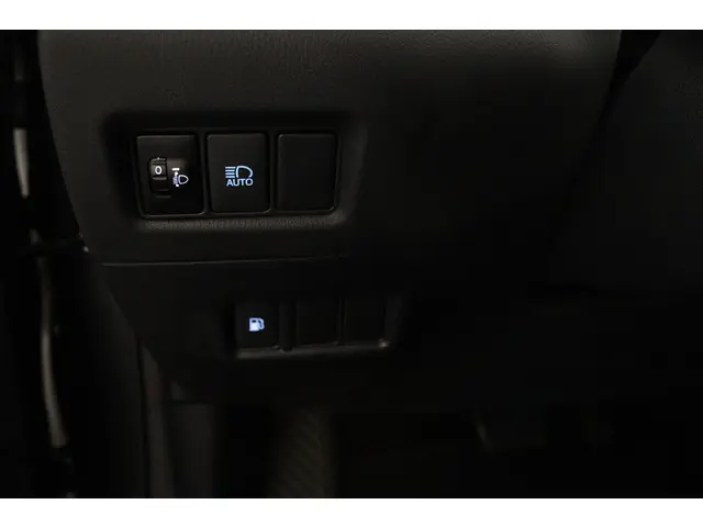 Toyota C-HR 2.0 Hybrid Dynamic 2021 Hybride Benzine 28