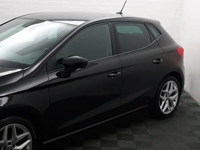 SEAT Ibiza 1.0 TSI FR Business Intense- 2021 Benzine 31