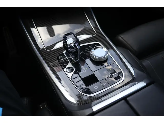 BMW X5 xDrive45e High Executive 2021 Hybride Benzine 67