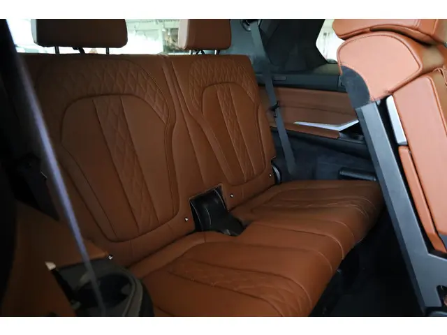 BMW X7 xDrive40i 2025 Benzine 11