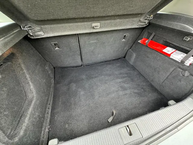 Opel Astra 1.4 Cosmo 1/2leer Nap Camera 2014 Benzine 20