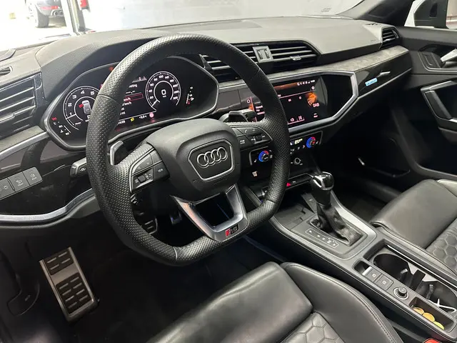 Audi RSQ3 2.5 TFSI Quattro 2021 Benzine 8