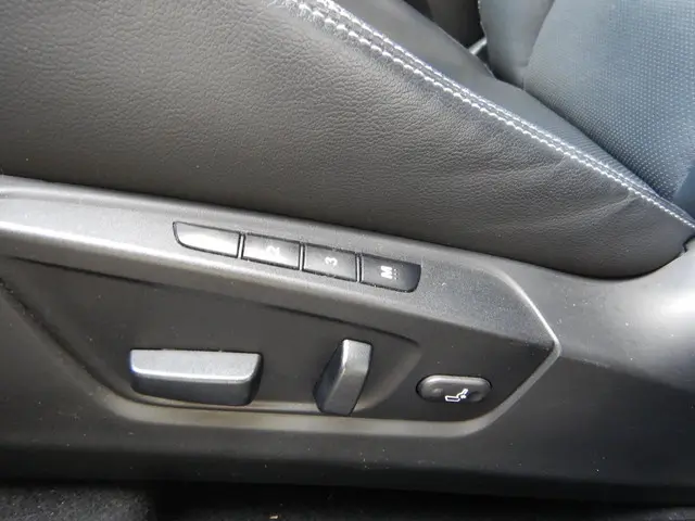 Suzuki Kizashi 2.4 Sport 2013 Benzine 21