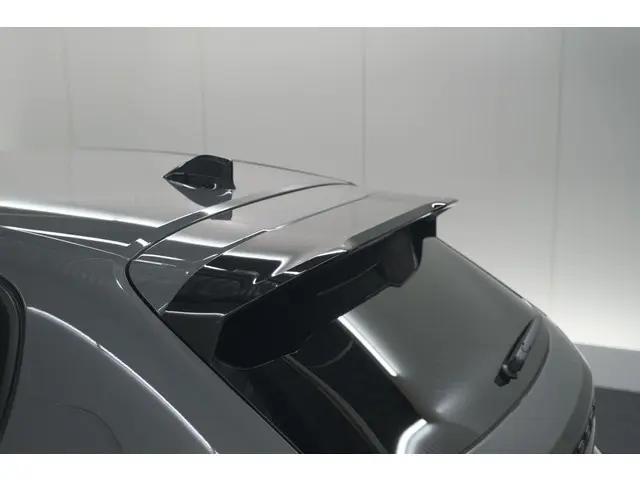 Peugeot 208 Hybrid 100 e-DCS6 Allure 2024 Benzine 23