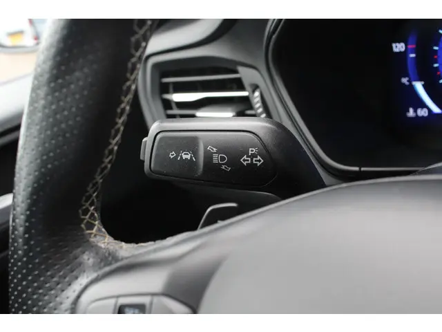 Ford Focus Wagon 2.3 EcoBoost ST-3 2021 Benzine 24