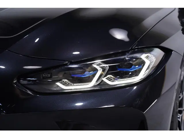 BMW M4 4-serie Coupé Competition 2021 Benzine 12