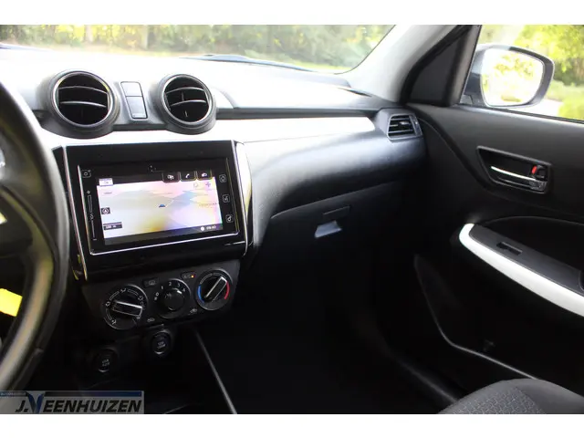 Suzuki Swift 1.2 Select 2018 Benzine 18