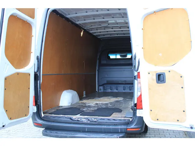 Mercedes-Benz Sprinter 311 2.2 CDI L3H2 2020 Diesel 10