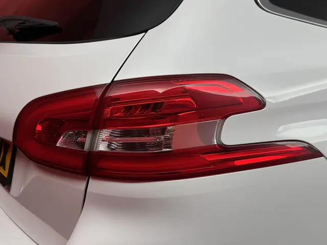 Peugeot 308 SW 1.2 PureTech GT 2018 Benzine 23