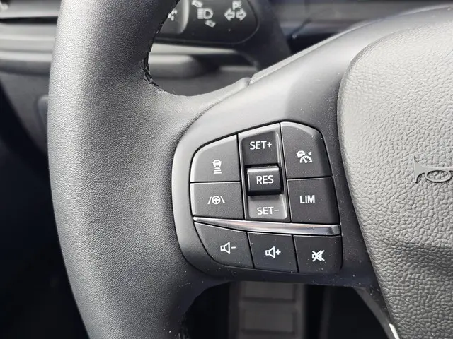 Ford Kuga 2.5 PHEV Titanium 2022 Hybride Benzine 14