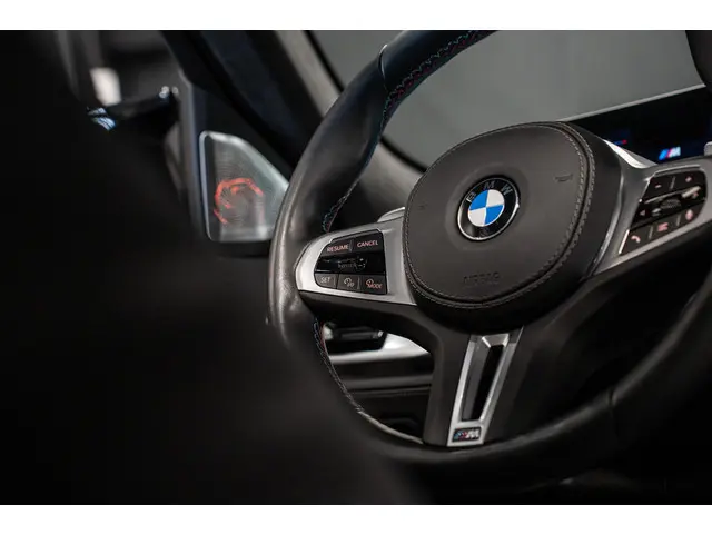 BMW X6 M60i xDrive 2023 Benzine 54