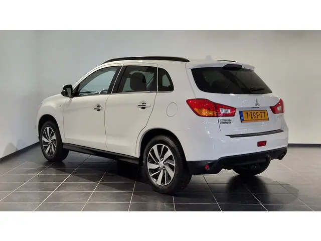 Mitsubishi ASX 1.6 Cleartec Invite+ 2015 Benzine 7