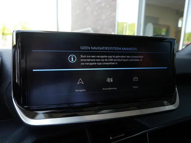 Peugeot 2008 1.2 Hybrid 145PK Style 2025 Hybride Benzine 26