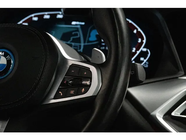 BMW X5 xDrive45e High Executive 2022 Hybride Benzine 40