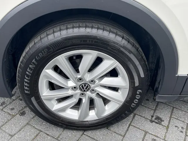 Volkswagen T-Cross 1.0 TSi DSG Life 2022 Benzine 29