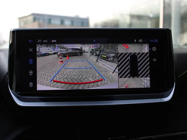 Peugeot 2008 1.2 Hybrid 145 GT 2026 Hybride Benzine 15