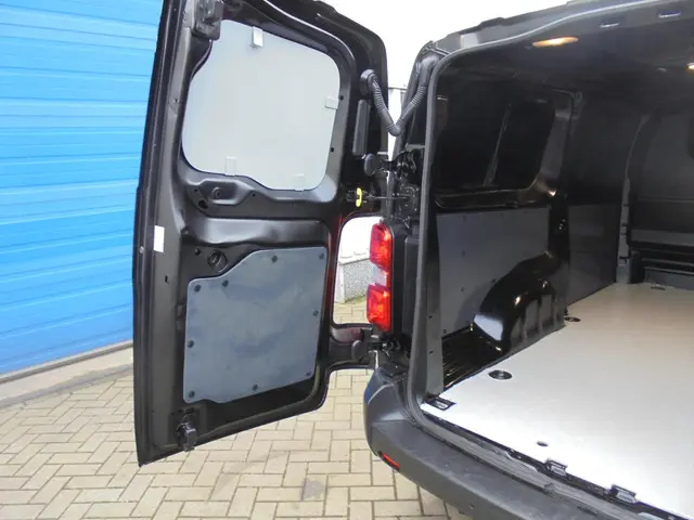 Opel Vivaro 2.0 CDTI L3H1 Edition Nette auto 2020 Diesel 22