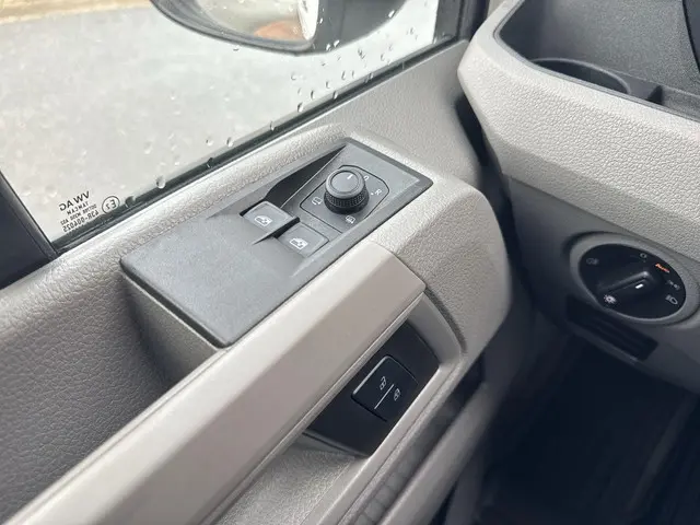 Volkswagen Crafter 35 2.0 TDI L5H3 2024 Diesel 21