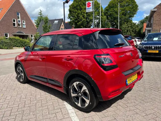 Suzuki Swift 1.2 Style Smart Hybrid GT 2025 Benzine 4