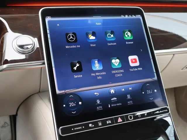 Mercedes-Benz S-Klasse 680 4MATIC Maybach 2023 Benzine 26