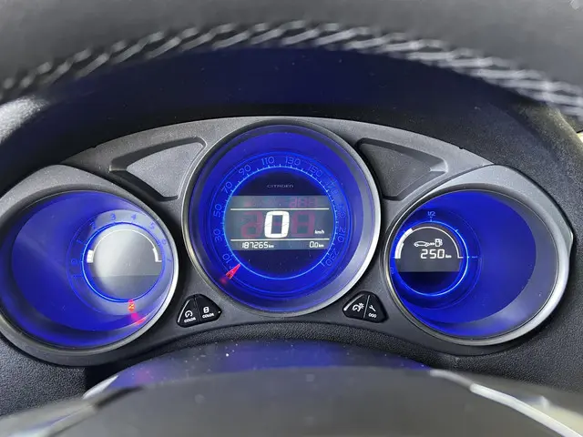 Citroën C4 1.2 PureTech Exclusive 2014 Benzine 12