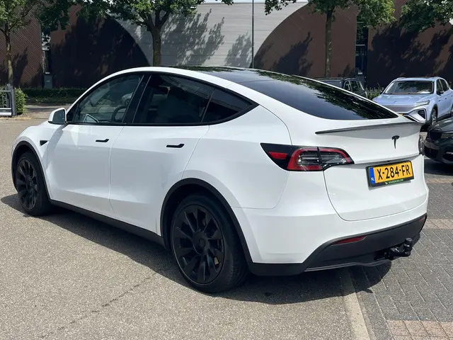 Tesla Model Y RWD 58 kWh 2022 Elektrisch 5