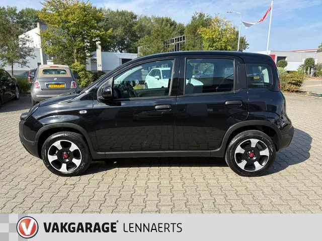 Fiat Panda 1.0 Hybrid City Cross 2023 Hybride Benzine 10