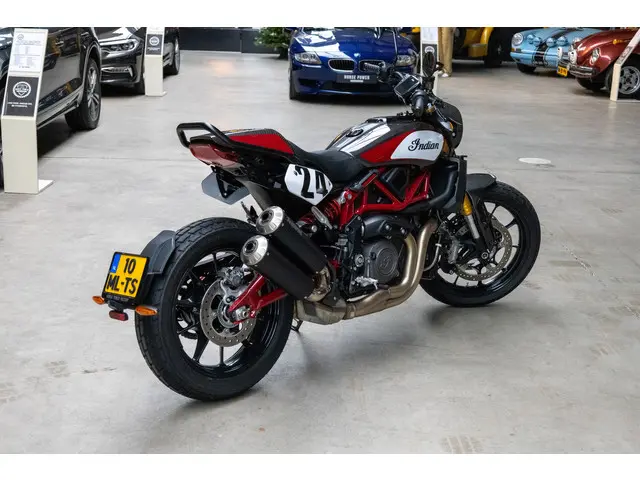 Indian FTR 1200 Carbon *Akrapovic* 2020 Benzine 12