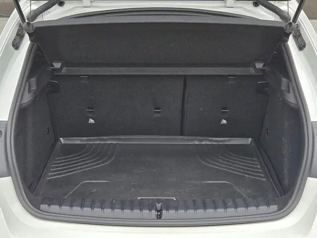 BMW 1 Serie 118i High M SPORT 2020 Benzine 14